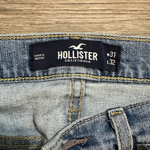 Hollister Jeans - Picture 2 of 4